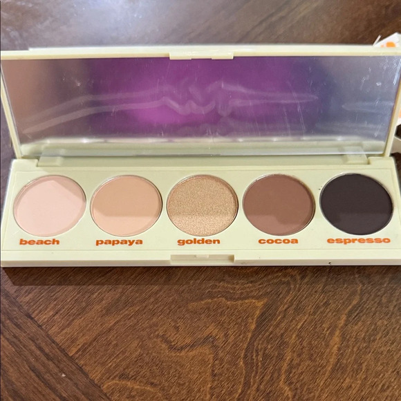 Playa to Palazzo Eyeshadow Palette - Picture 4 of 5
